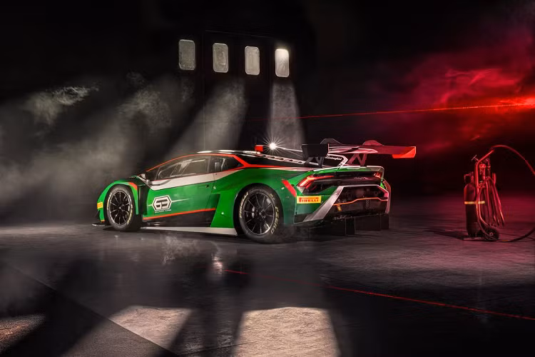 Toàn bộ hệ thống đều do Lamborghini Squadra Corse thiết kế – một giải pháp kỹ thuật lần đầu tiên được áp dụng trên mẫu xe đua Essenza SCV12.