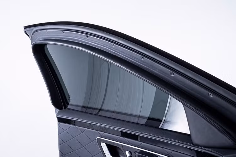 Trong khi các biện pháp phòng vệ là trọng tâm chính, Inkas cũng lưu ý khách hàng rằng những trang bị bổ sung đã không ảnh hưởng đến các tính năng an toàn và tiện nghi khác của S-Class.