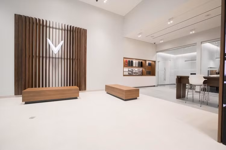 VinFast chinh thuc co showroom oto dau tien tai Yorkdale, Canada-Hinh-2