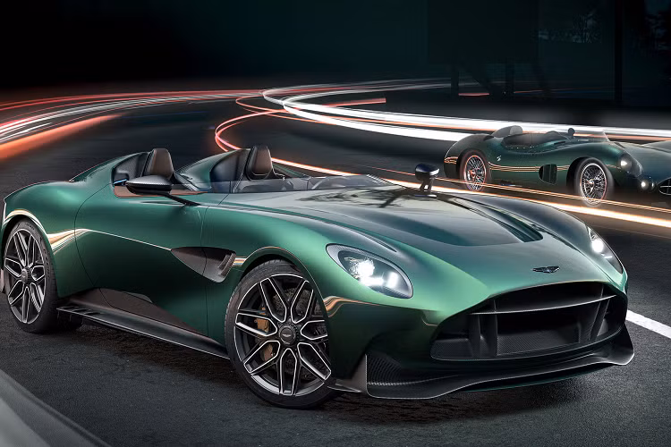  Aston Martin DBR22 mới chính là mẫu xe hiện đại với thiết kế buồng lái mở tiếp theo của thương hiệu và xe sẽ được trưng bày tại Tuần lễ xe hơi Monterey năm nay. Mẫu concept kỷ niệm 10 năm ra đời của bộ phận cá nhân hóa Q của Aston Martin.