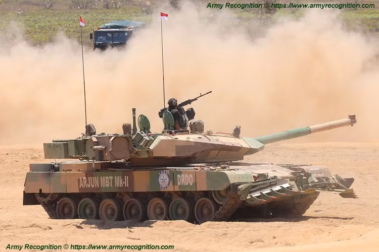 Các chuyên gia đánh giá xe tăng này ngang ngửa với những dòng xe tăng hiện đại hàng đầu như Leopard 2A7 của Đức, M1A2 Abrams của Mỹ hay T-90MS của Nga.
