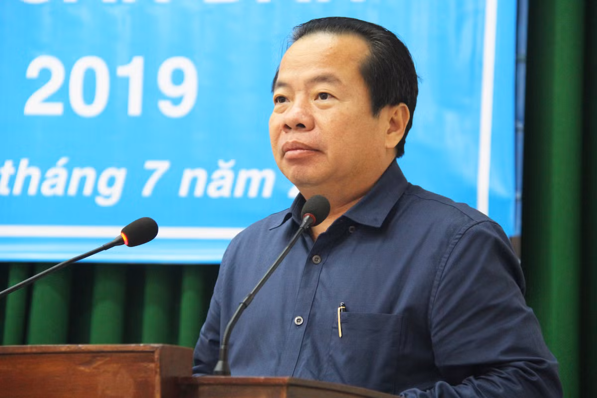 Bí thư Phú Quốc nói về trận ngập lịch sử: Tất cả do mưa quá lớn Bi thu Phu Quoc noi ve tran ngap lich su: Tat ca do mua qua lon