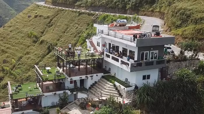 Chu Ma Pi Leng Panorama bi xu ly, tai sao quan chuc Ha Giang lai khong?