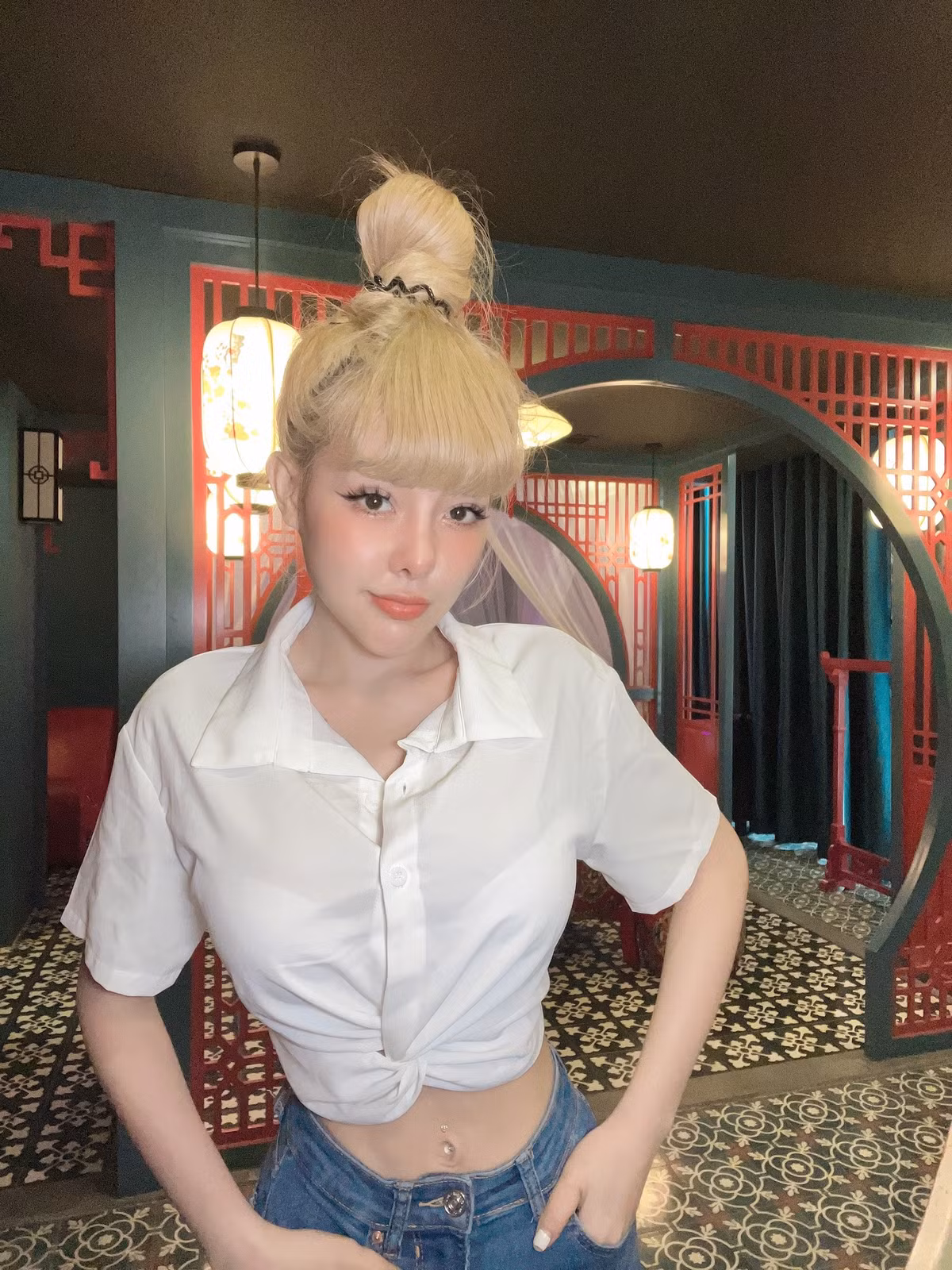 Bạn gái Lương Bằng Quang chia sẻ, trong dịp Tết nguyên đán lần này, cô cũng không nhận show DJ để có thêm thời gian bên gia đình, đưa ba mẹ đi chơi từ ngày giao thừa đến hết 3 mùng Tết.
