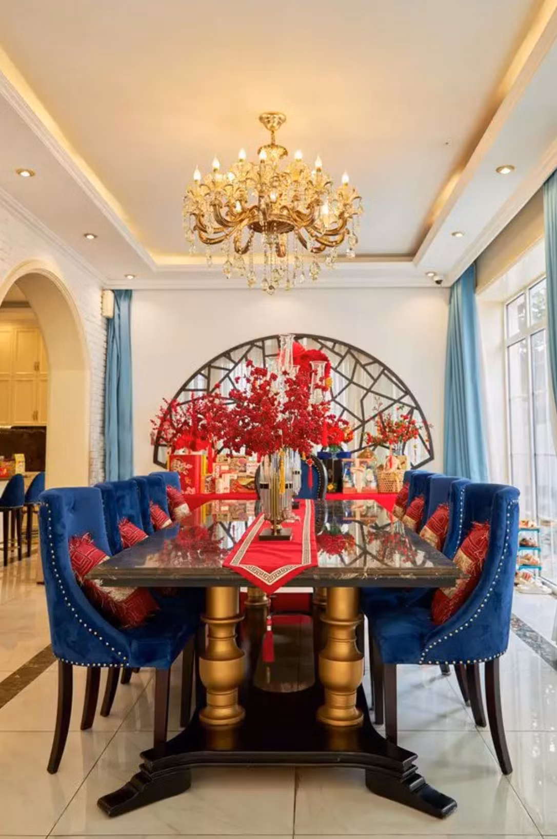 Dù không tiết lộ nhưng nhìn những hình ảnh này ai cũng dễ dàng đoán ra Đoàn Di Băng đã chi rất mạnh tay cho việc trang hoàng nhà cửa đón Tết cổ truyền của dân tộc. Ảnh: Tổng hợp