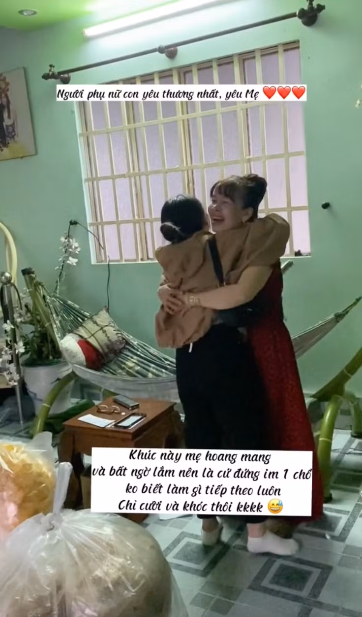 Đặc biệt, những lần con về nhà bất ngờ, không báo trước cho bố mẹ lại còn đem đến nhiều cảm xúc hơn. Ảnh: Tổng hợp