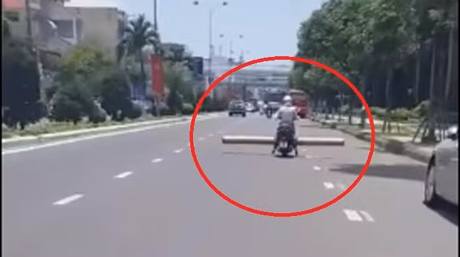 “Ninja” thường có những cú pha tạt đầu, quay xe, xin nhan trái nhưng rẽ phải hay thản nhiên ngồi nghe điện thoại giữa ngã ba đường…
