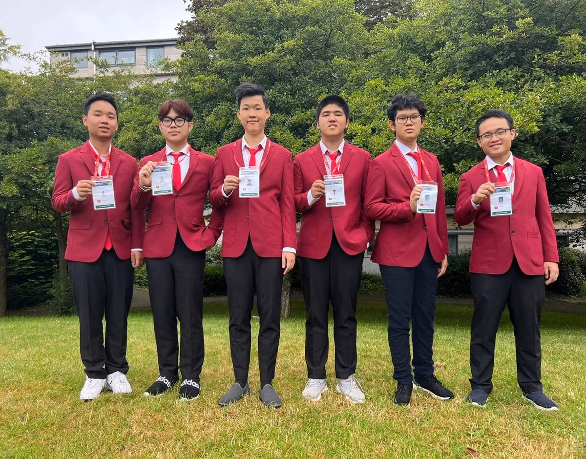 Học sinh lớp 11 giành Huy chương Olympic Toán quốc tế IMO 2024 Hoc sinh lop 11 gianh Huy chuong Olympic Toan quoc te IMO 2024