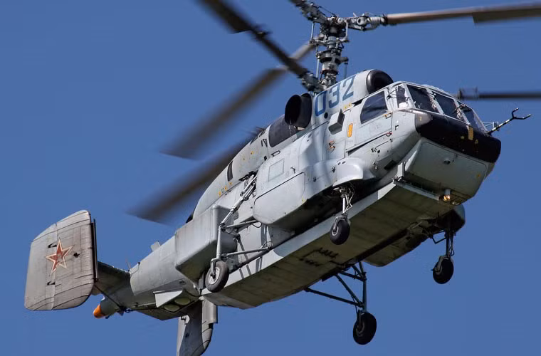 Trực thăng cảnh báo sớm đường không Kamov Ka-31 (2 chiếc) trang bị hệ thống radar có tầm trinh sát tới 400km.