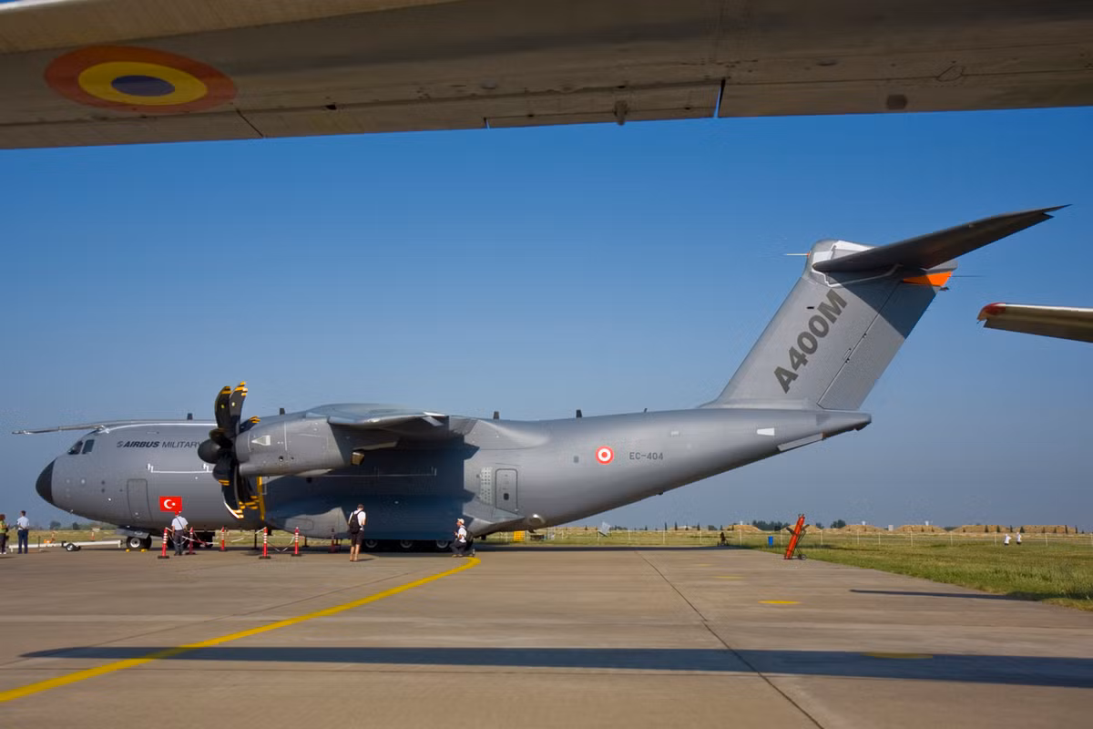 Airbus A400M Atlas. 3 chiếc đang hoạt động trong Không quân Thổ Nhĩ Kỳ và 7 chiếc được đặt hàng thêm.