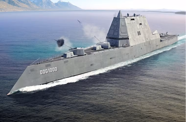 Mới đây, siêu tàu khu trục DDG-1000 Zumwalt của Hải quân Mỹ đã bắt đầu ra biển thử nghiệm. Ngoài sở hữu công nghệ radar, cảm biến, tên lửa đặc biệt tối tân, DDG-1000 còn sở hữu hệ thống pháo hạm mạnh nhất thế giới hiện nay, ngay cả Nga cũng không có loại nào tương tự. Loại pháo này có tầm bắn tương đương tên lửa hành trình chống hạm trong khi có thể diệt mục tiêu mặt biển và trên đất liền với độ chính xác “vô đối”.