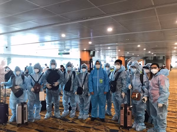 Hai chuyen bay dua hon 390 cong dan Viet Nam tu Myanmar ve nuoc, ha canh tai Da Nang-Hinh-2