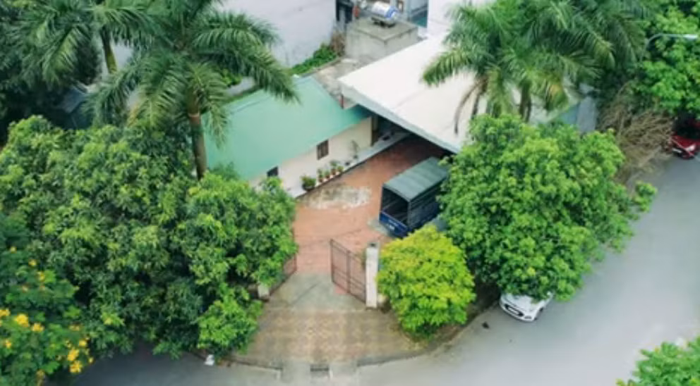 Căn nhà của tiền vệ Hoàng Đức nằm ở phố Hồng Châu, thành phố Hải Dương. Ảnh: Vlog Minh Hải.
