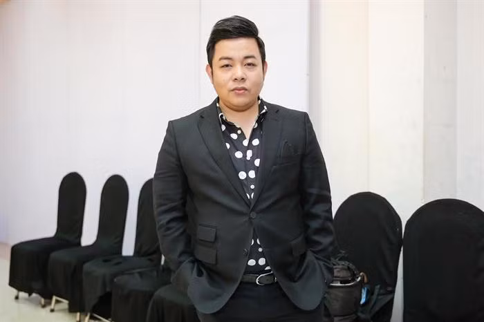 Quang Lê là giọng ca được yêu mến cả ở trong nước lẫn hải ngoại. Nam ca sĩ được mời tham gia biểu diễn tại các sân khấu lớn và đảm nhận vai trò giám khảo nhiều cuộc thi âm nhạc với mức cát-sê khủng. Ảnh: Vietnamnet.