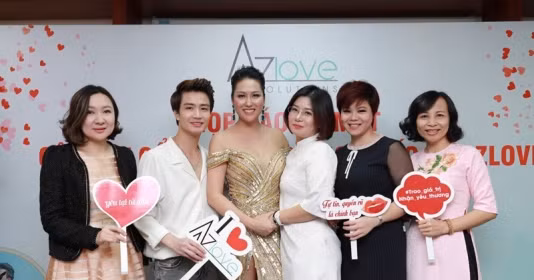 Cổ đông của Azlove gồm 5 người, phụ trách 5 mảng khác nhau gồm công nghệ, luật, truyền thông, điều hành và tâm lý. Trong đó, Phi Thanh Vân giới thiệu mình là chuyên gia tâm lý tình cảm. Ảnh: Cungcau.