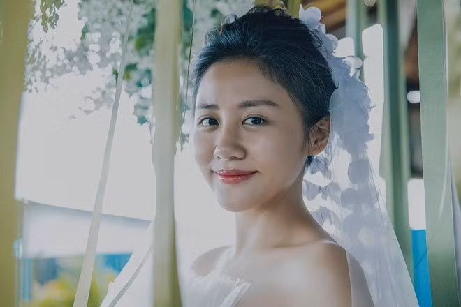 Đam mê ca hát từ nhỏ, Văn Mai Hương theo học nhạc, sinh hoạt ở Câu lạc bộ Họa Mi suốt một thời gian dài. Ảnh: Dân Việt.