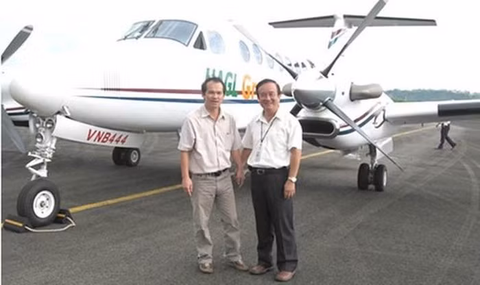 Bầu Đức có 3 người con là Đoàn Hoàng Anh, Đoàn Hoàng Nam và Đoàn Hoàng Nam Anh đều đang học tập và làm việc ở Singapore. Và người vợ của ông cũng ở bên Singapore để tiện chăm sóc và giáo dục con cái.