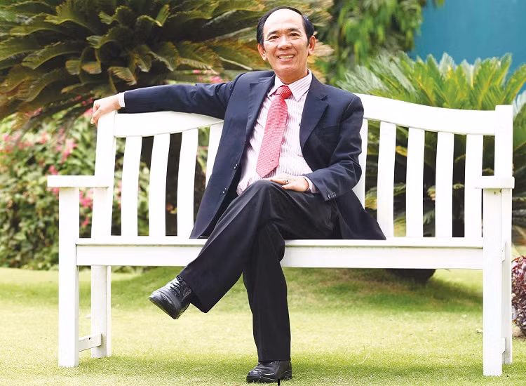 Nhung doanh nhan xuat than tu nha giao noi tieng tren thuong truong-Hinh-3