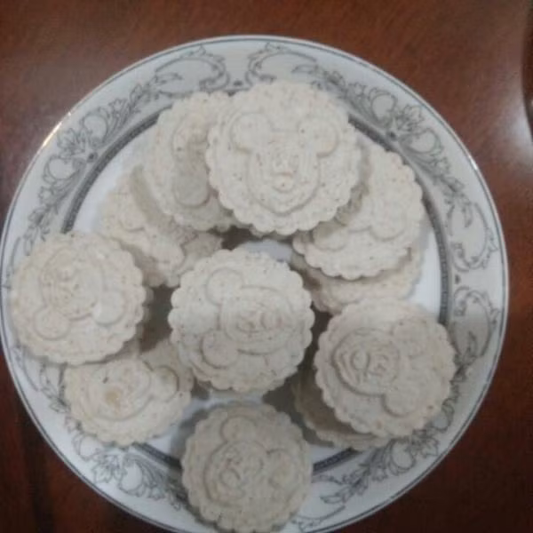 Đây cũng là món bánh hoàng đế Càn Long đặc biệt yêu thích, trong sử sách ghi chép từ 50 tuổi trở đi, hoàng đế Càn Long dùng đều đặn món bánh này để bảo vệ sức khỏe. Ảnh: sina.