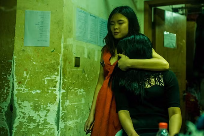 Mỗi người đến với công việc này vì nguyên nhân khác nhau. Nhìn cuộc sống như vậy, liệu những cô gái mại dâm đáng trách hay đáng thương?