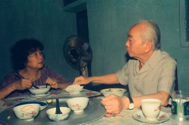 Bua com voi hai qua trung cua vo chong Tuong Giap-Hinh-3