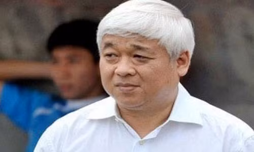Bau Kien dang dieu tri o benh vien?
