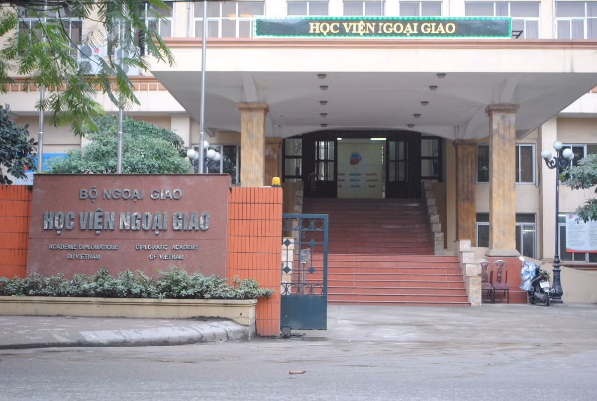 Ho so nhap hoc cua cac tan sinh vien Ha Noi co gi?