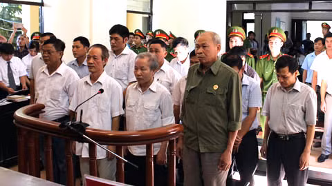 Bị cáo chịu mức án cao nhất là 6 năm, 6 tháng tù. Ảnh: Vietnamnet.