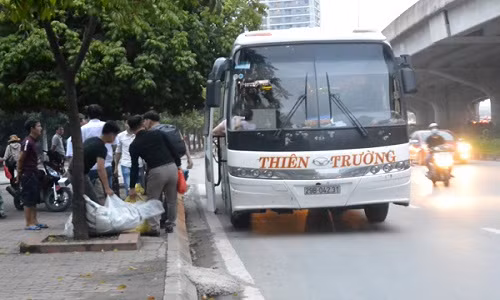 Ha Noi: Lap ben lau don khach chay du sau dieu chuyen