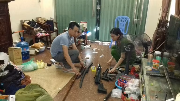 Hai Duong: Triet xoa tu diem ma tuy “cha truyen con noi”, thu nhieu sung-Hinh-3