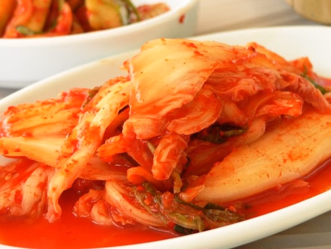 Người dân Hàn Quốc rất yêu thích món kim chi. Bạn có biết rằng, Hàn Quốc có khoảng 250 món kim chi khác nhau. Ảnh: L25.