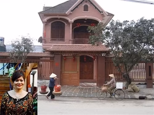 Đại gia Nguyễn Thị Liễu là chủ nhân của căn biệt thự ngay mặt đường phố Tây Sơn (Hương Sơn, Hà Tĩnh). Ngôi nhà có khuôn viên rộng gần 1.000 m2 với cánh cổng bề thế. Ảnh: Zing