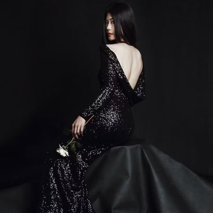 Tuy nhiên, những lúc nữ cơ trưởng "lên đồ" thì chẳng kém người mẫu chuyên nghiệp nào.