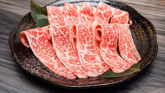 Năm 2002 từng có một con bò Wagyu được xuất trại với giá bán lên đến 400.000 USD (gần 10 tỷ đồng). Ảnh: Pun Food