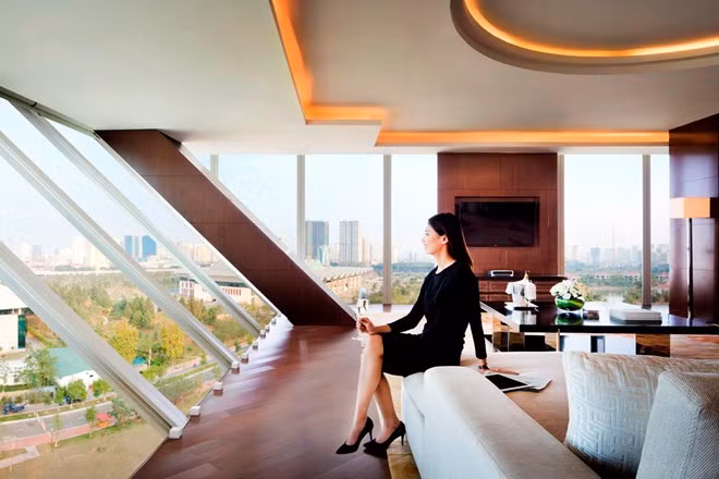 Với mức giá 7.000 USD mỗi đêm, J.W Marriott hiện là khách sạn có giá phòng Tổng thống cao nhất Hà Nội.