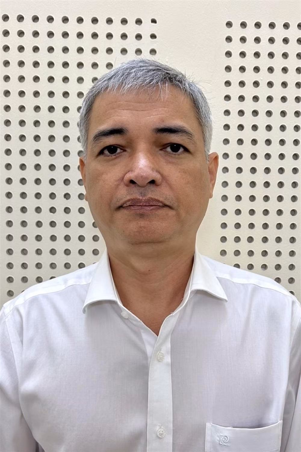 Lê Duy Minh – Giám đốc Sở Tài chính TTP HCM, nguyên Cục trưởng Cục Thuế TP HCM và Phan Kiến Anh, Giám đốc Chi nhánh Phân phối Sản phẩm Lọc dầu Nghi Sơn bị khởi tố tội nhận hối lộ.