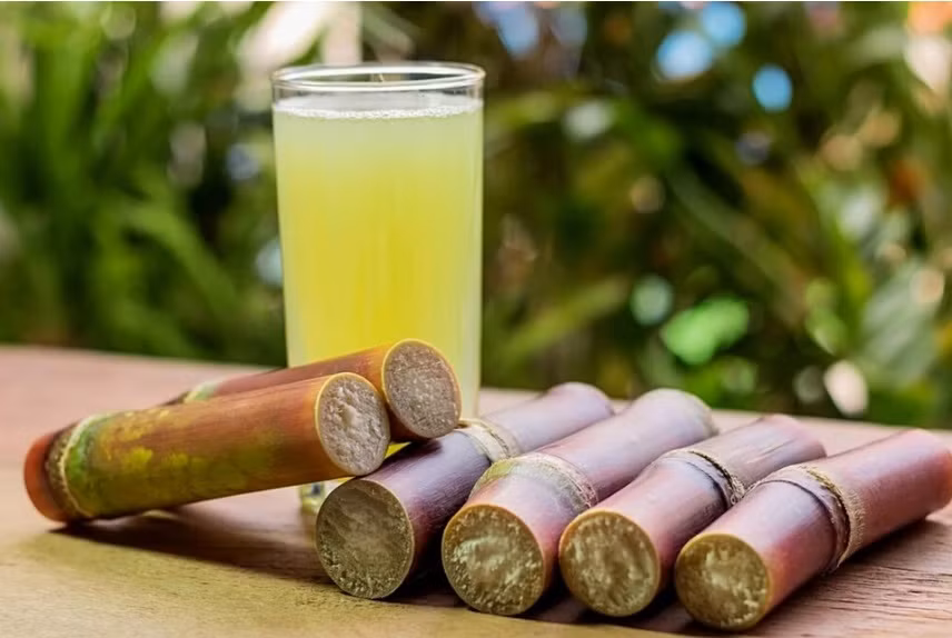 Dù nước mía tốt cho sức khỏe, nhưng không phải ai cũng uống được Du nuoc mia tot cho suc khoe, nhung khong phai ai cung uong duoc