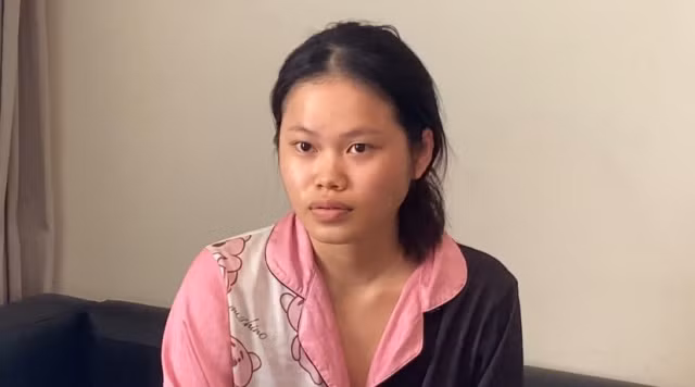“Nu quai” moc noi nguoi nuoc ngoai, bat coc 2 be muc dich khieu dam