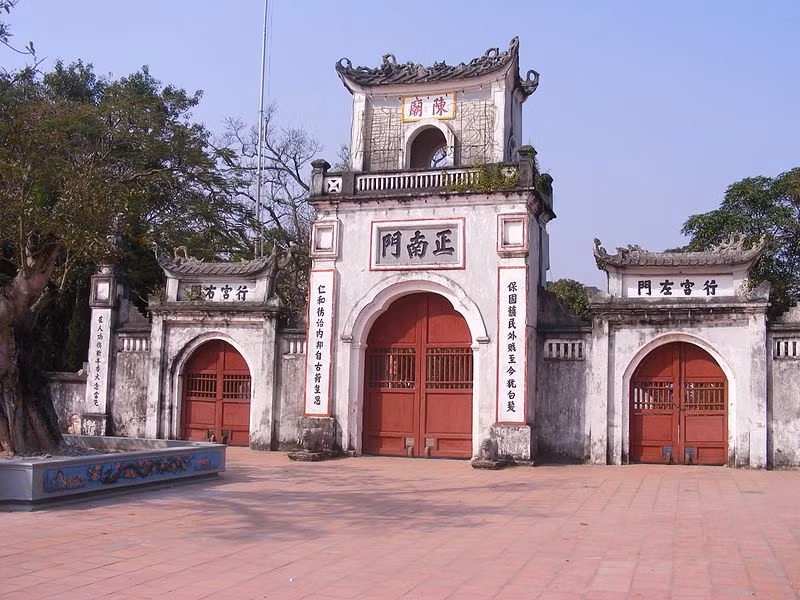 Hiện nay, 8 tỉnh ở miền Bắc có khu tích đền Trần. Riêng các đền Trần ở Nam Định, Quảng Ninh, Thái Bình, Ninh Bình, Hưng Yên đều nằm trong các khu di tích quốc gia đặc biệt.