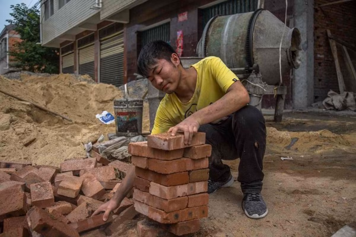 Chuyện lạ hôm nay: Thi ĐH xong, chàng trai hùng hục kiếm tiền, hóa ra vì... - Hình 3 Chuyen la hom nay: Thi DH xong, chang trai hung huc kiem tien, hoa ra vi...-Hinh-3