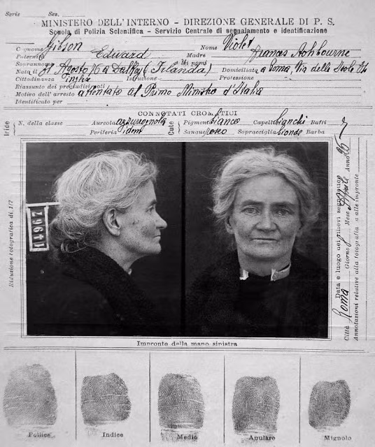 Người thực hiện vụ ám sát Benito Mussolini khi ấy là một phụ nữ có tên Violet Gibson, 50 tuổi. Bà là con gái của một chính khách Anh.