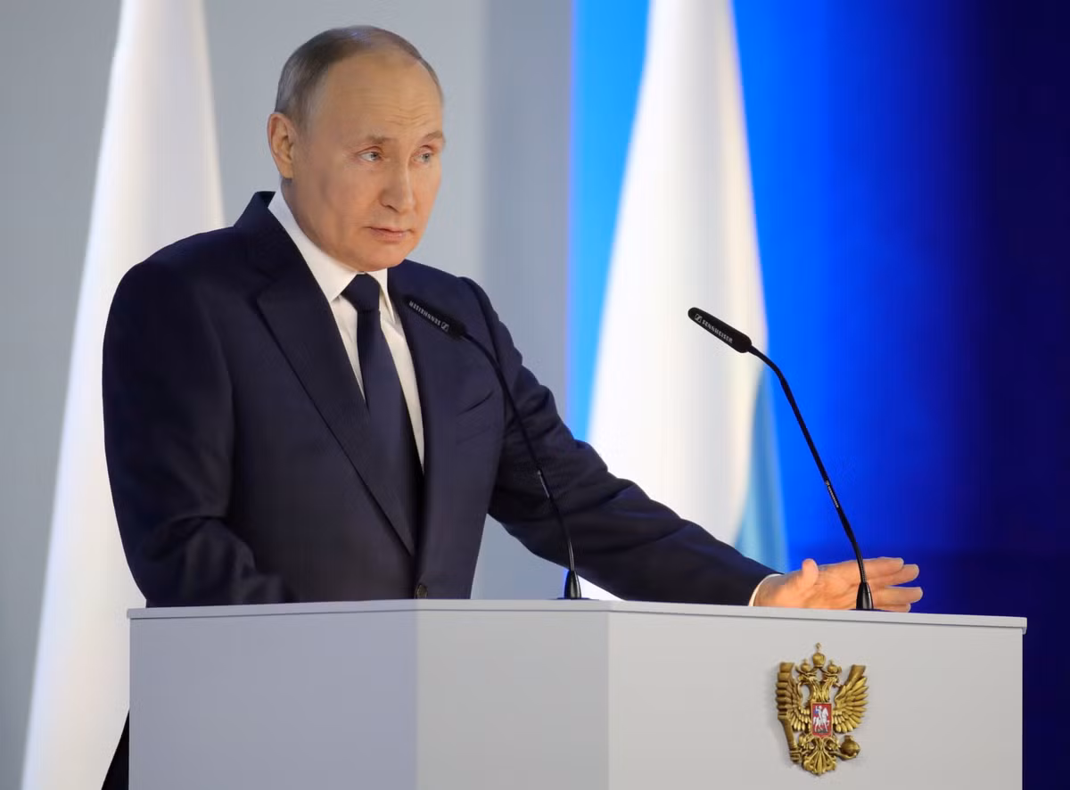 Trong khoảng thời gian từ năm 1985 - 1990, ông Putin làm nhiệm vụ tại thành phố Dresden (khi ấy là Đông Đức).