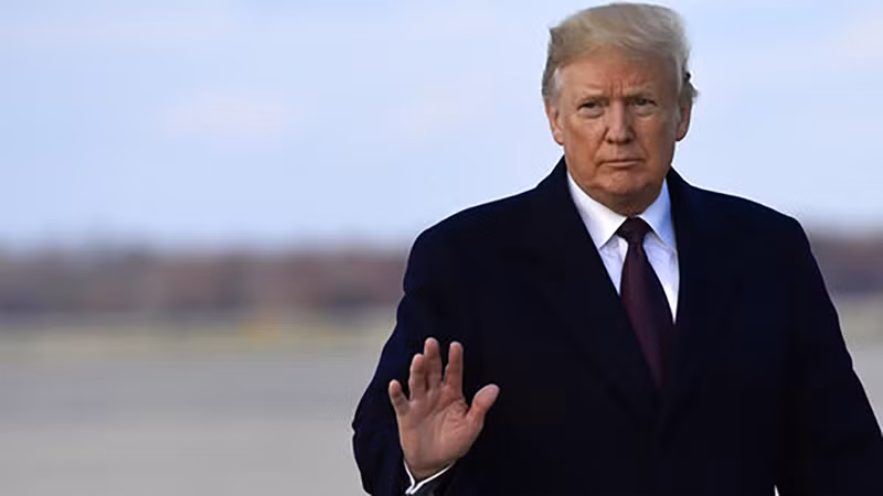 Với sự nhạy bén trong kinh doanh, ông Trump có cổ phần tại các sân golf sang trọng, các tòa nhà chọc trời, chương trình truyền hình, sòng bạc, bất động sản và nhiều lĩnh vực khác.