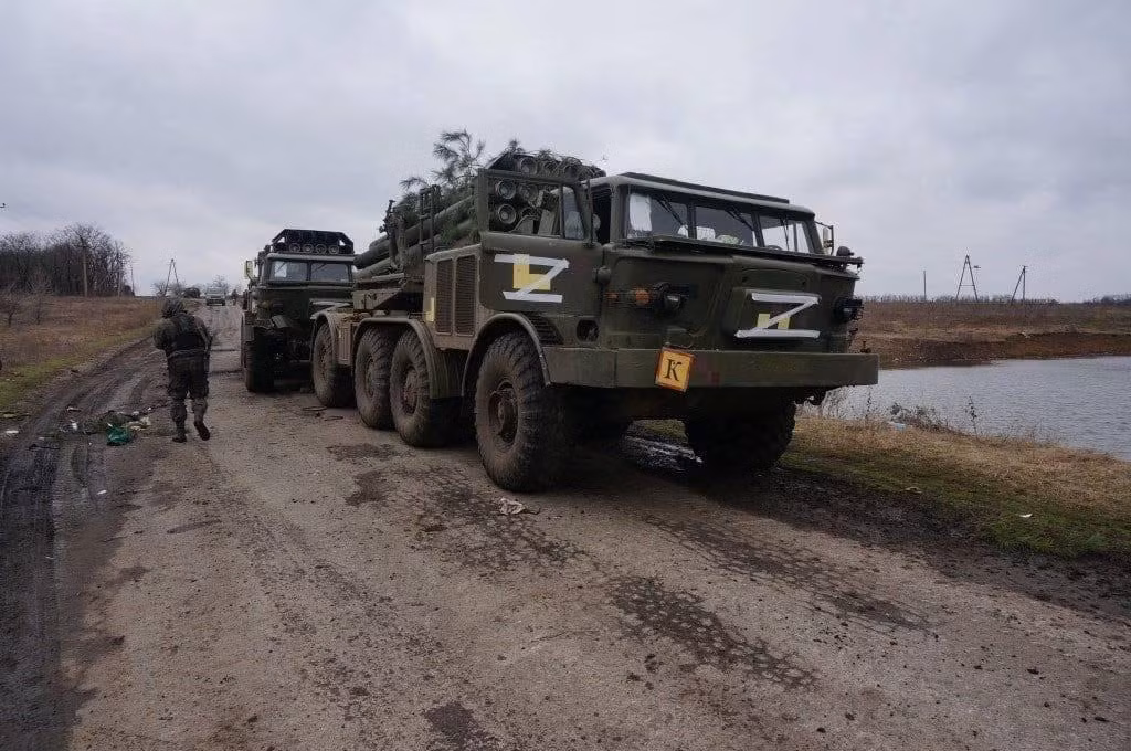 “Chúng tôi có hệ thống BM-27 Uragan với uy lực lớn, chúng không hề tệ hơn, thậm chí còn tốt hơn pháo M142 HIMARS, vì vậy vũ khí mà Mỹ cung cấp cho Ukraine không có gì đặc biệt”, ông Alexei cho biết trên ấn phẩm PolitExpert.