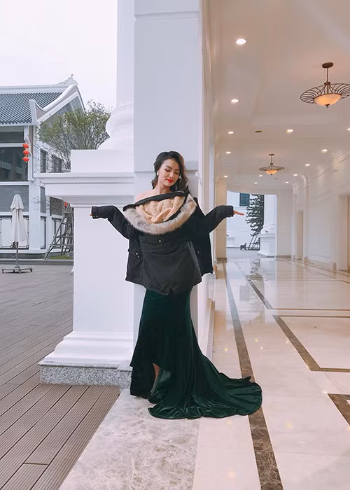 Hồng Quế đặt mục tiêu đưa bố mẹ đi du lịch Trung Quốc và con gái đi Hàn Quốc vào năm 2018.