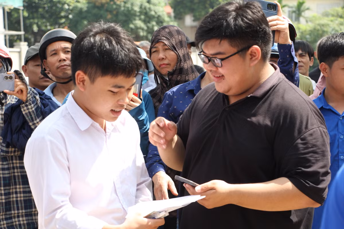 Nhiều thí sinh cho biết đã "trúng đề" với bài thơ Đất Nước của tác giả Nguyễn Khoa Điềm.