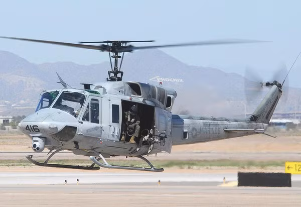  Trực thăng UH-1N gặp nạn xuất phát từ căn cứ không quân hỗn hợp Andrews, nơi đóng quân của phi đội chuyên cơ phục vụ Tổng thống Mỹ.