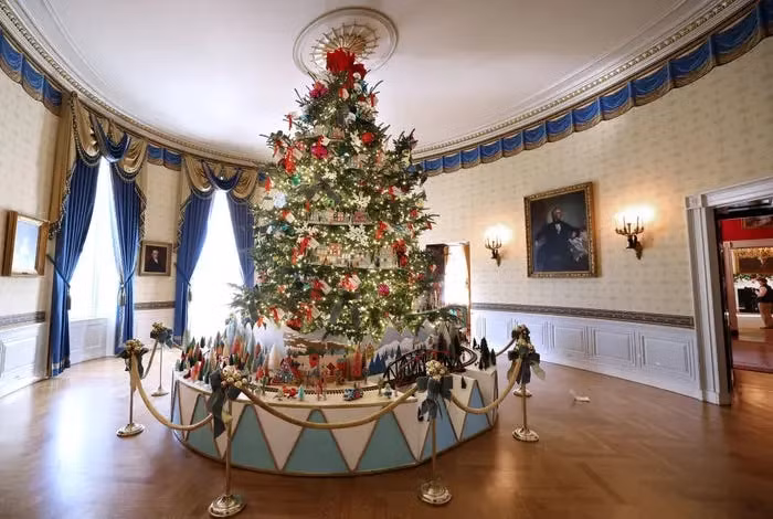 Phòng Xanh là nơi đặt cây thông Noel chính thức của Nhà Trắng.
