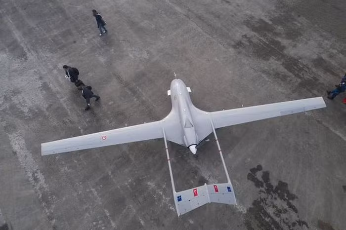 Nhằm thực hiện yêu cầu trên, Armenia đã cho triển khai các hệ thống tác chiến điện tử (EW) chống UAV mang tên Repellent do Nga chế tạo, mục đích nhằm vào vệ những mục tiêu có giá trị cao nhất.