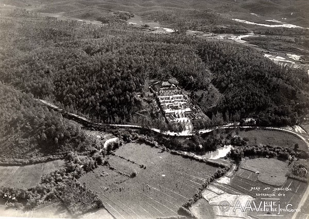 Lăng Khải Định năm 1935. Ảnh: Aavh.org